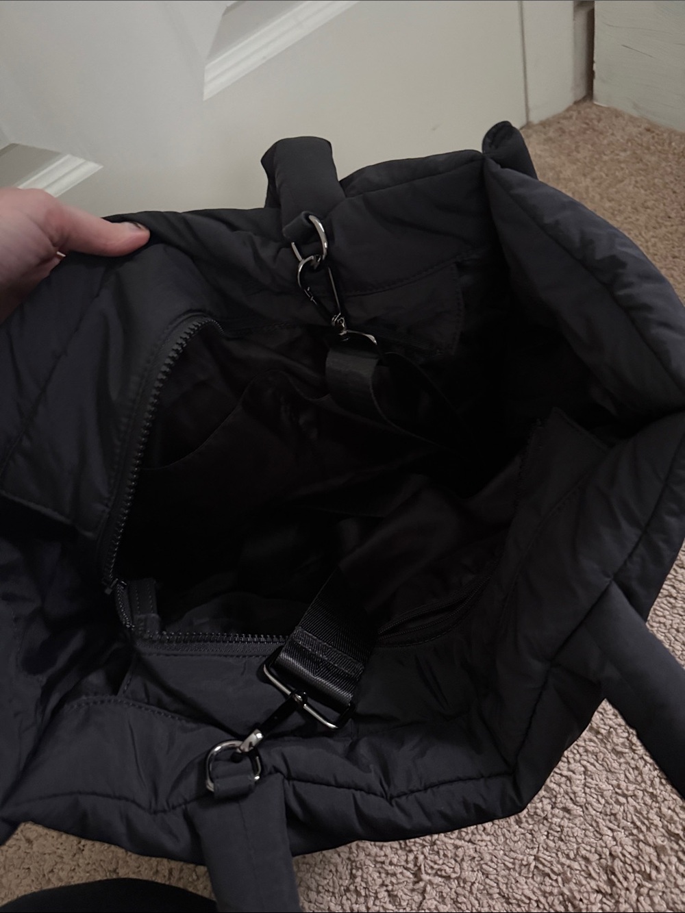Thirty Years Black the Midi-Drift tote - Picture 6 of 7